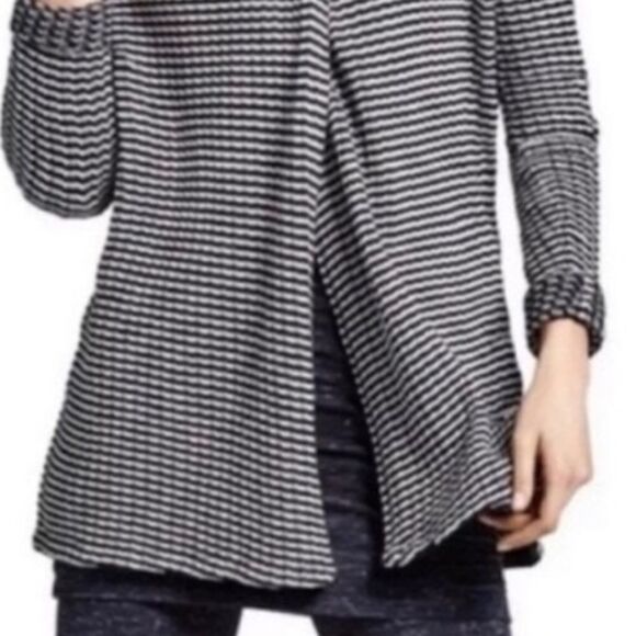 Cabi 3167 FERGIE Black White Stripe Cowl Turtleneck Split Knit Sweater - Picture 4 of 16